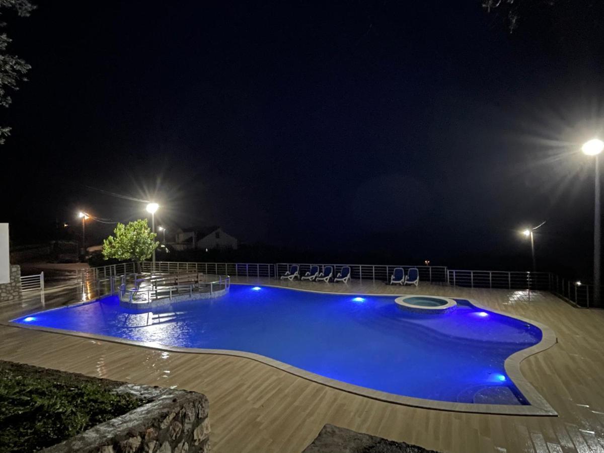 Ferienwohnung Kaom Lux Dobrá Voda Exterior foto